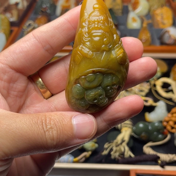 未镶嵌和田玉把件