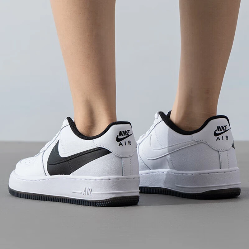 耐克官方鞋子女鞋 新款运动鞋AIR FORCE 1 LV8 4休闲鞋板鞋