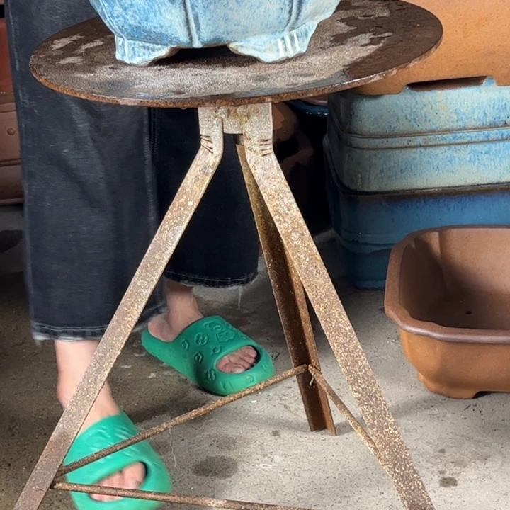 宏***衣紫砂花盆微瑕处理