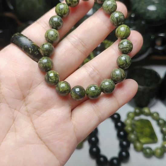 未镶嵌蛇纹石玉手串