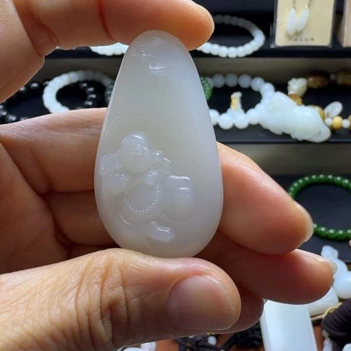 x***宜和田玉（白玉）未镶嵌颈饰