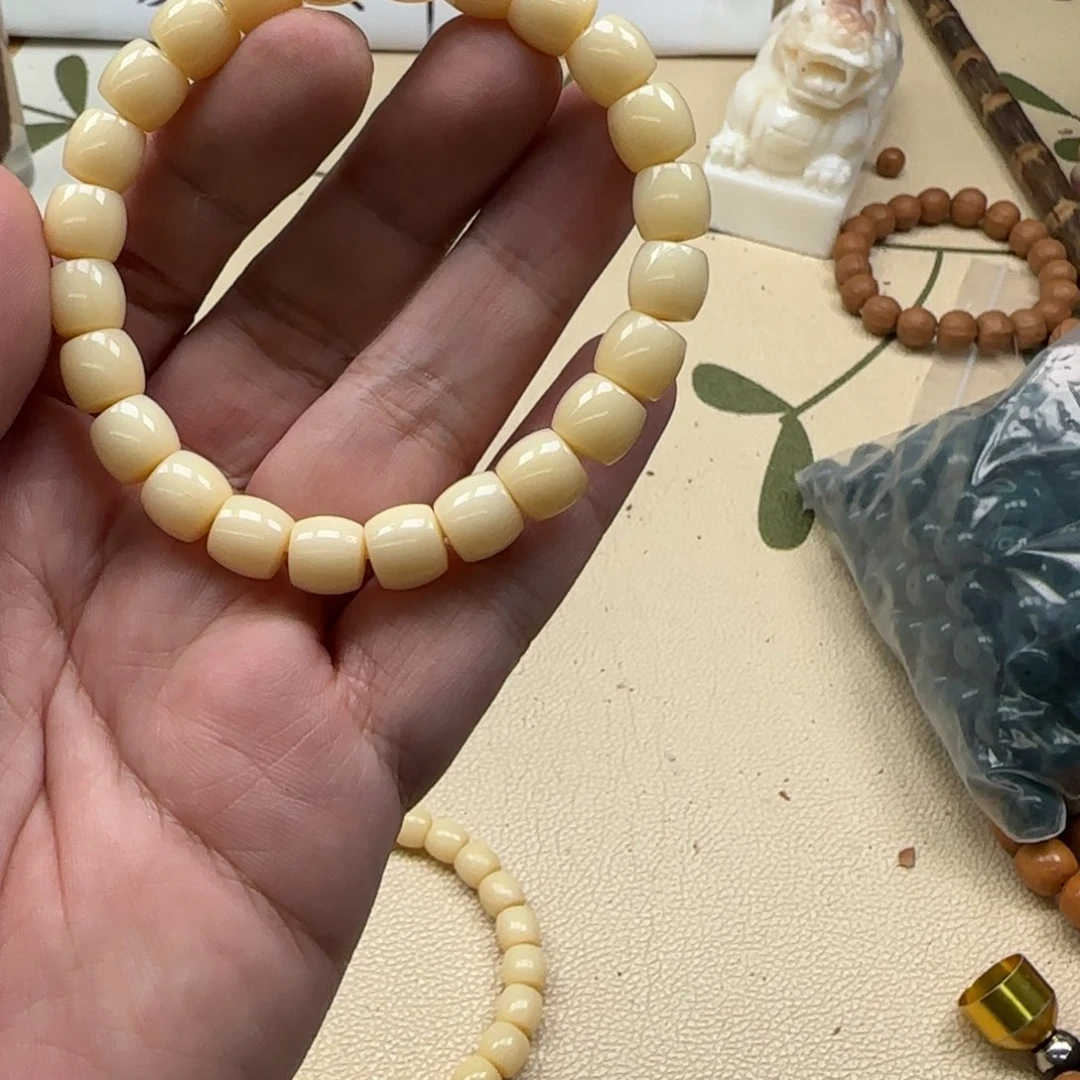 白玉菩提吊坠白色331