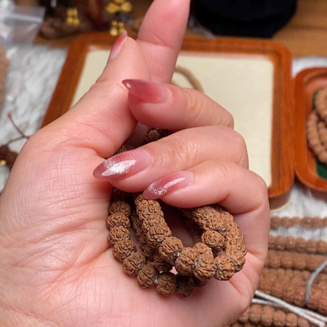 金刚菩提吊坠阿****》老树王卡7108