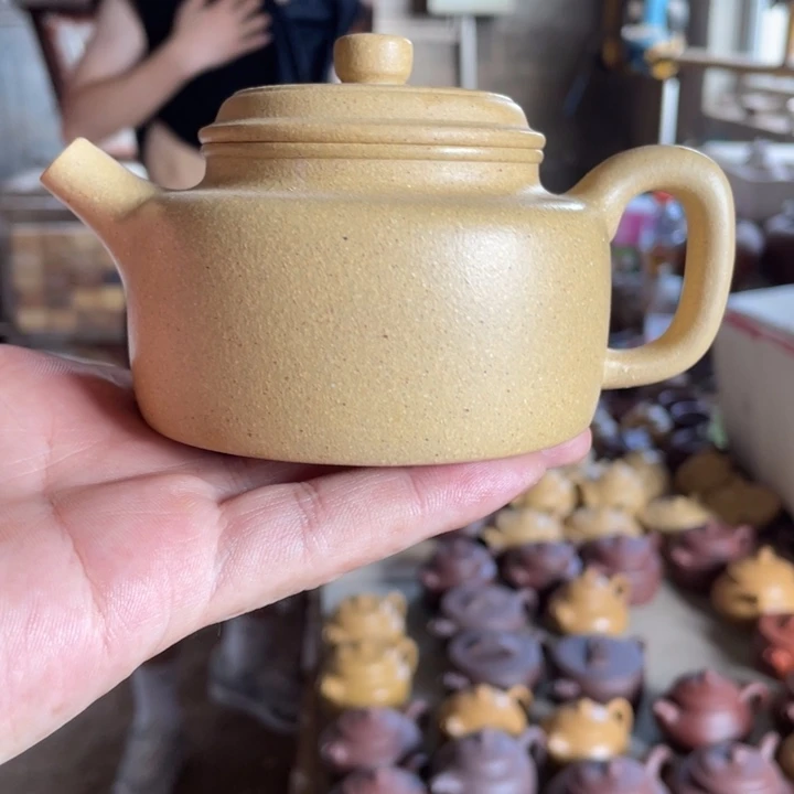 紫砂紫砂德钟。 本绿泥