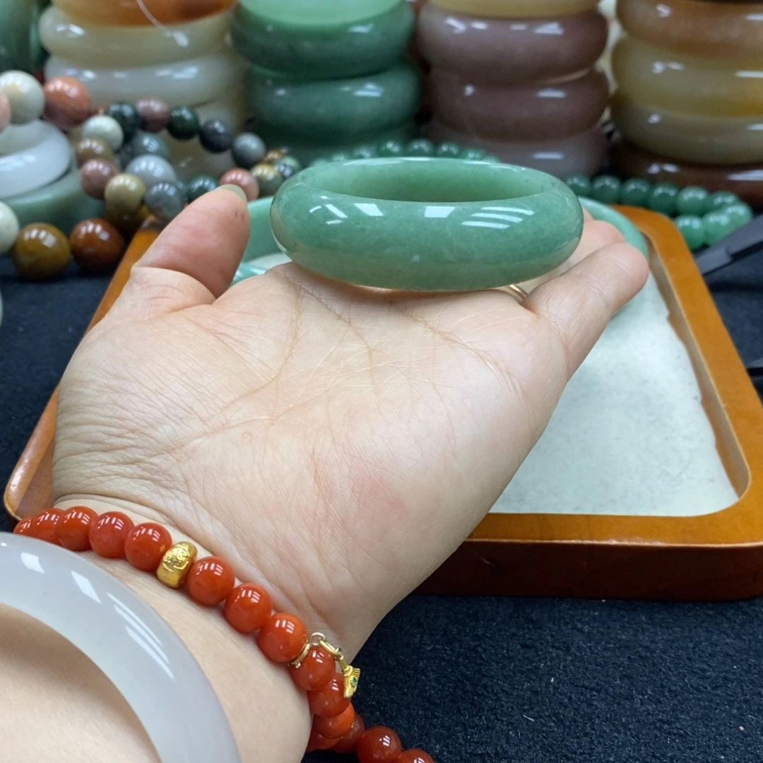 幸***神石英质玉未镶嵌手镯