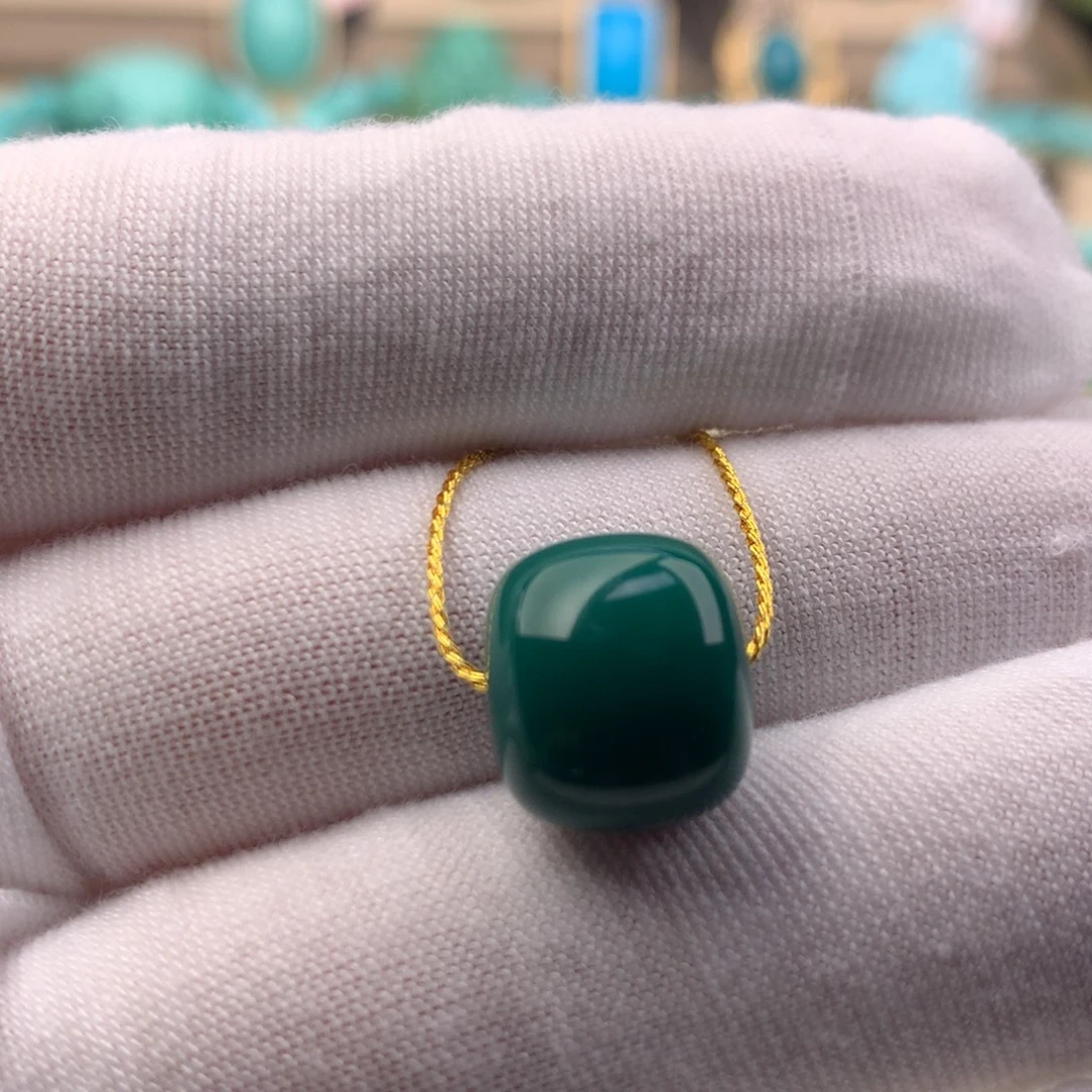 绿松石未镶嵌珠宝奇石12.6