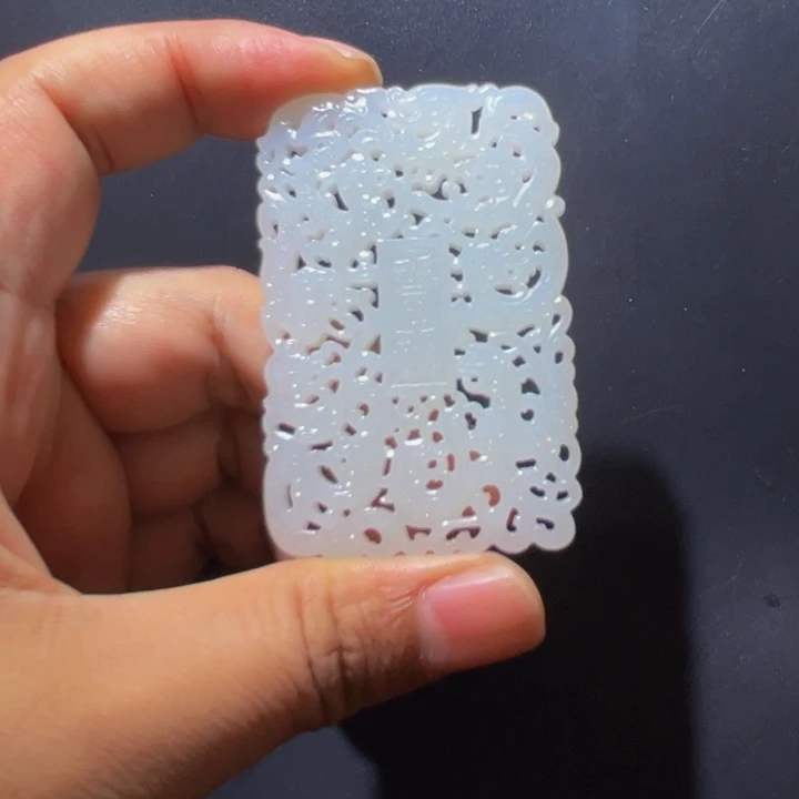 和田玉颈饰未镶嵌多***哥