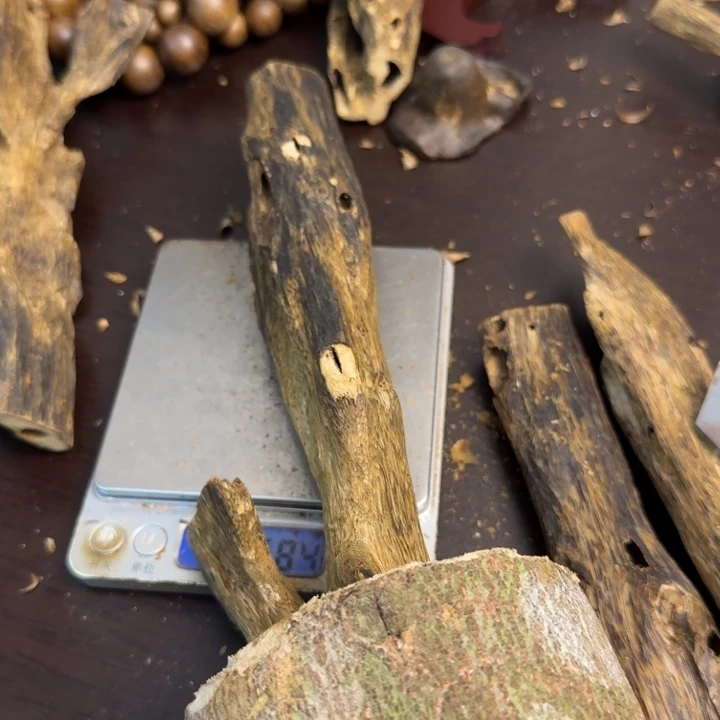 沉香沉香碎屑绿棋楠