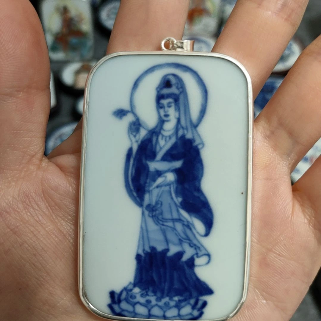 瓷片小*青花观音菩萨挂件一个