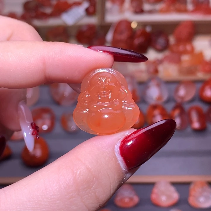 南红玛瑙合金颈饰佛公1