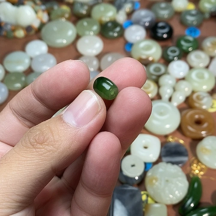 和田玉未镶嵌吊坠(不含链)