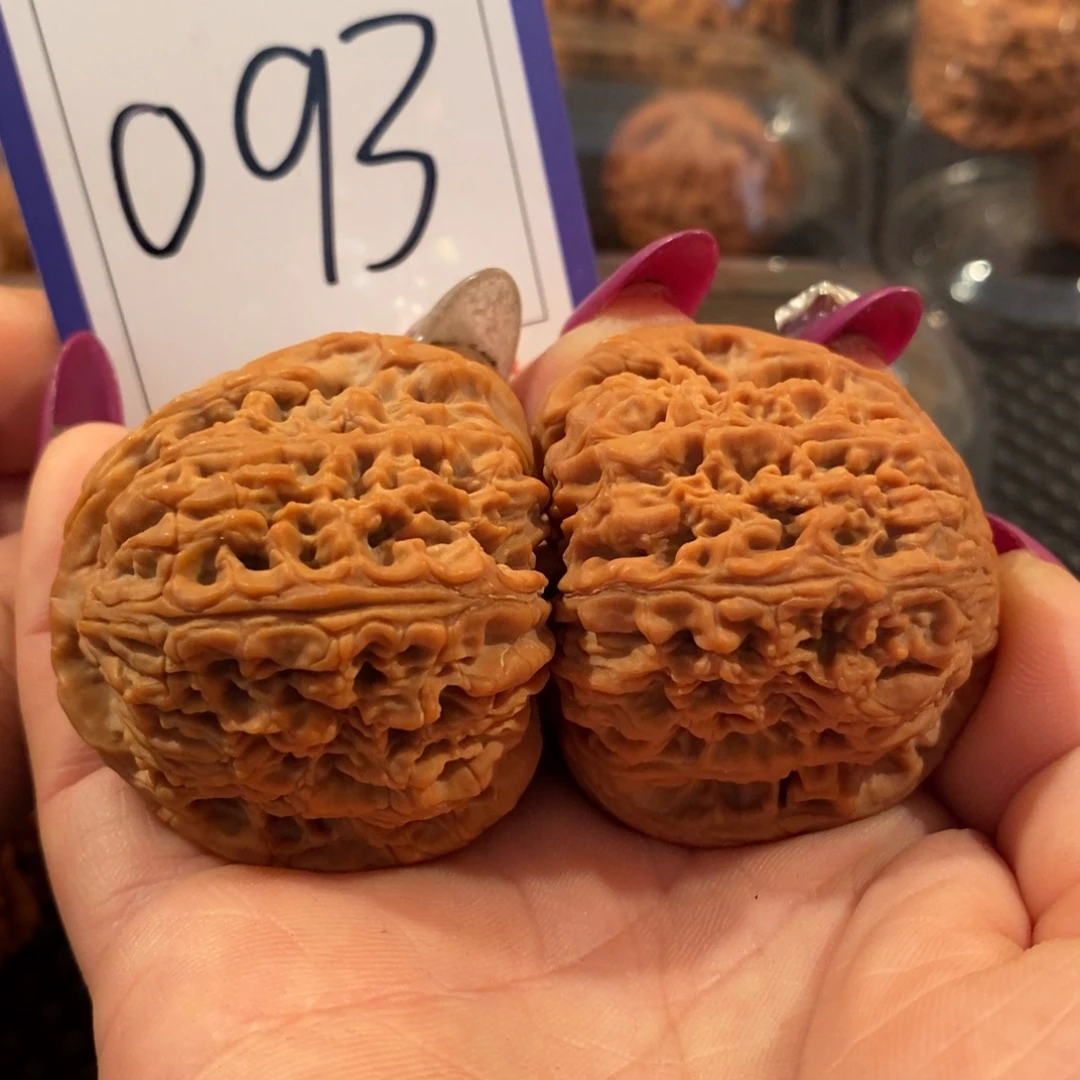 吊坠文玩核桃093南疆石全品44尺