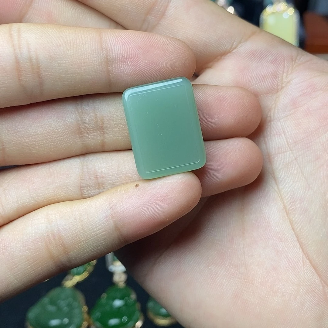 吊坠(不含链)未镶嵌和田玉（碧玉）嗯*
