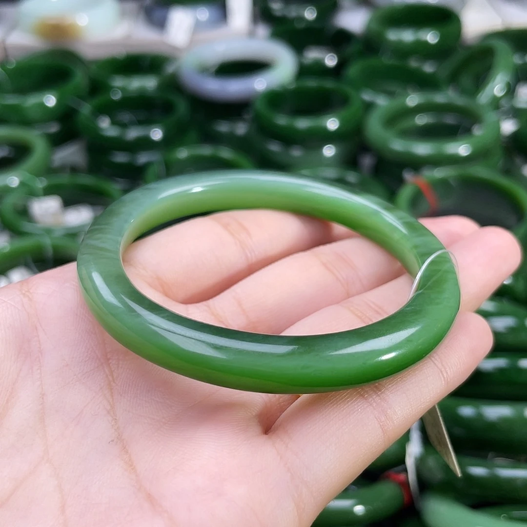 未镶嵌手镯和田玉（碧玉）