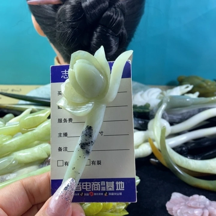 蛇纹石玉未镶嵌岫玉发簪