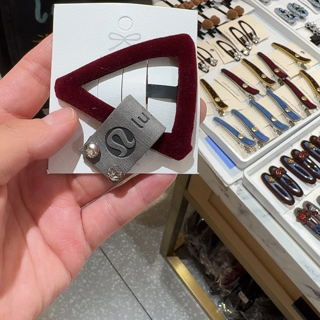 非金属红色三角拜拜
