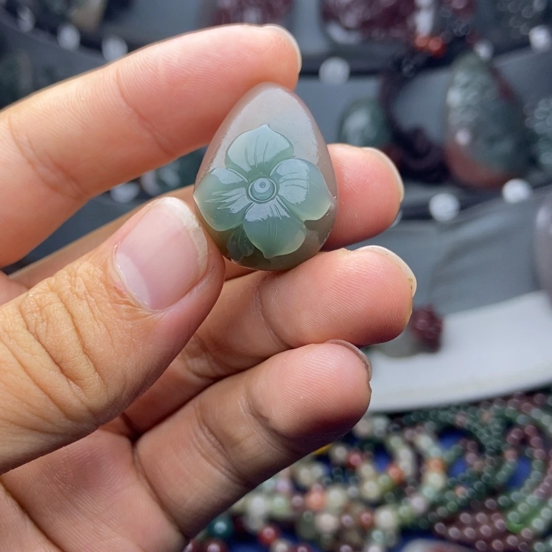 风***虹未镶嵌颈饰玛瑙/玉髓
