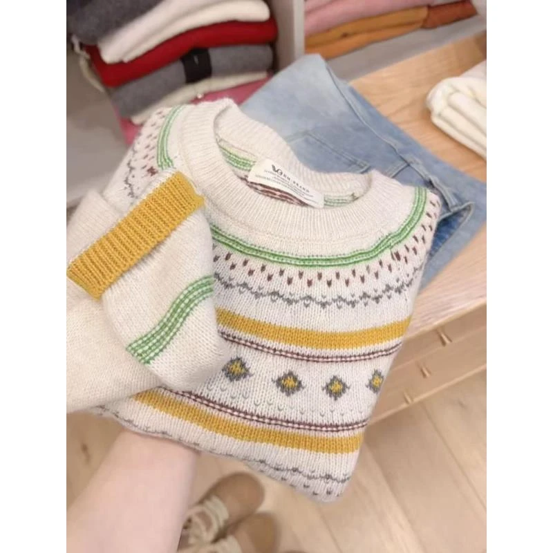 七言家高货  暖米色撞色提花圆领毛衣