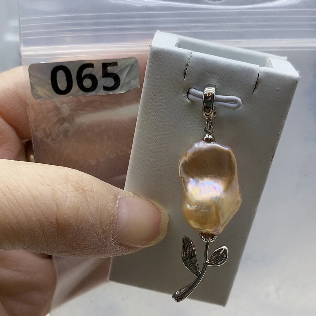 颈饰合金淡水珍珠