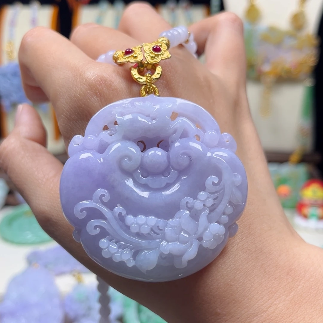 翡翠未镶嵌颈饰紫如意