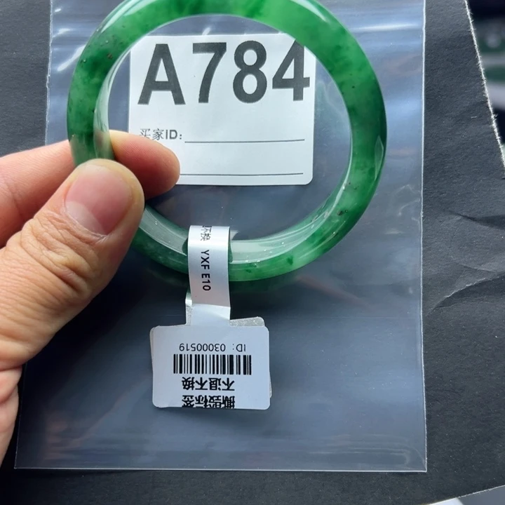 石英质玉未镶嵌手镯59