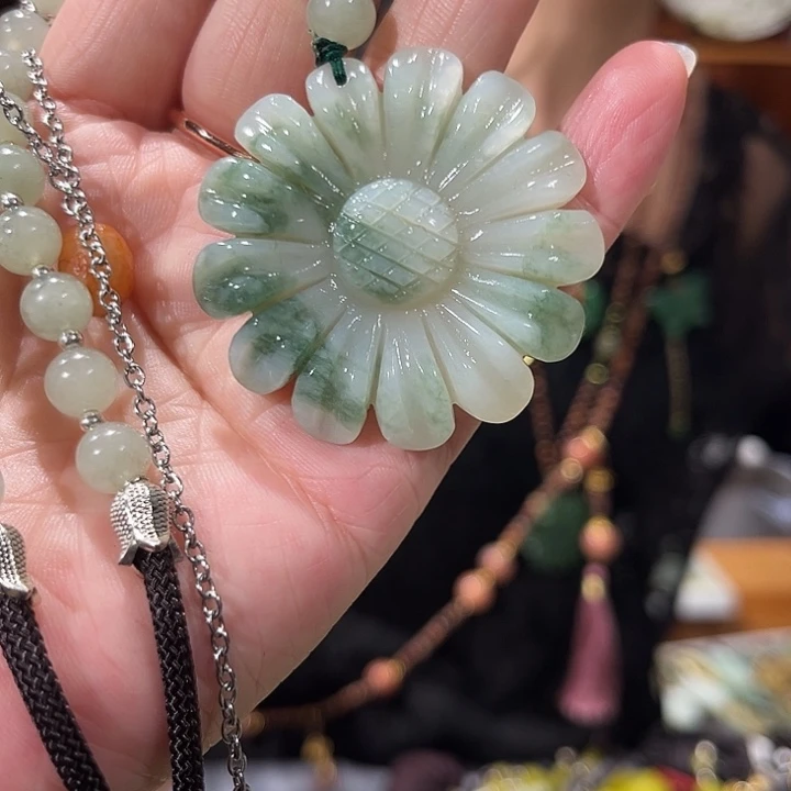 未镶嵌岫玉毛衣链