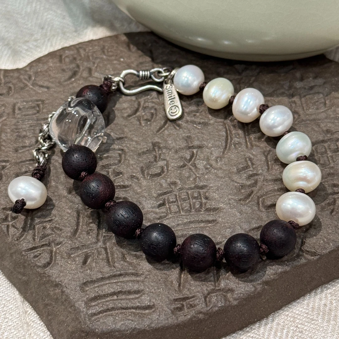 <一禅兄>S925银土豆形珍珠香香圆珠随型白水晶LUCK吊牌手链可调节