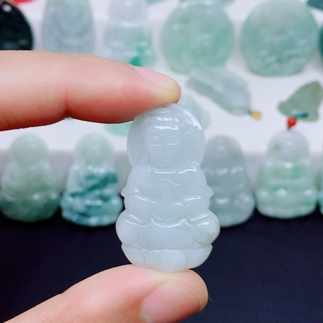 翡翠未镶嵌颈饰吊坠