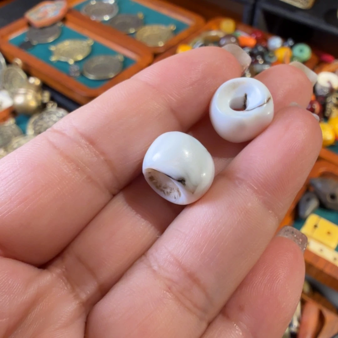 M***刘原生态小尺寸配件一对