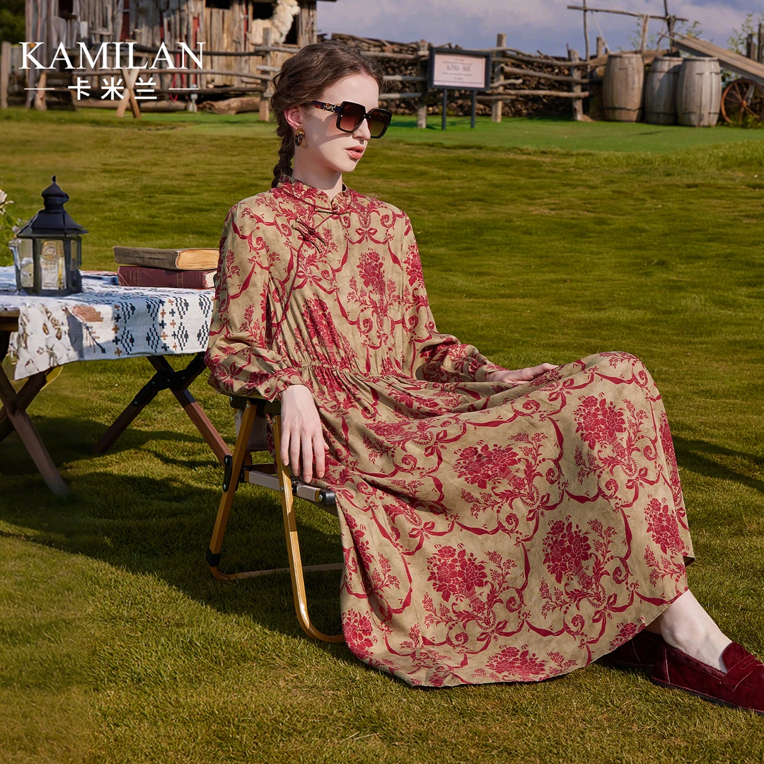 卡米兰立领印花新中式连衣裙女2025秋季新款度假漂亮收腰A字长裙