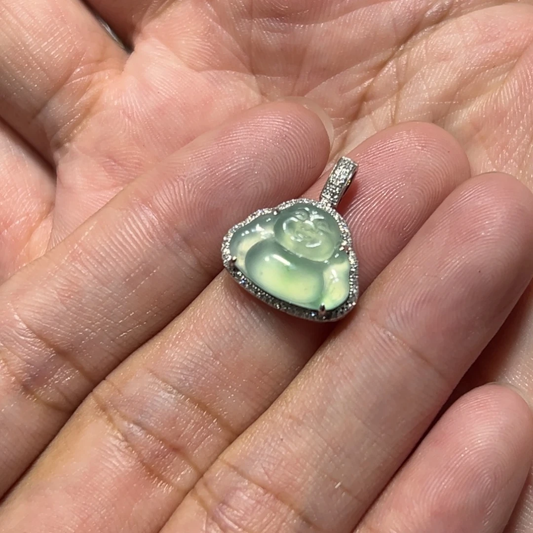 颈饰18K金镶嵌翡翠