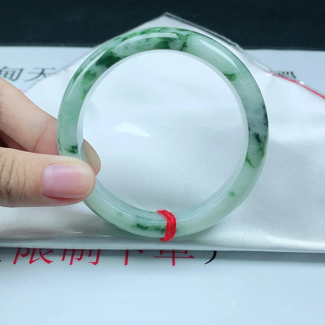 翡翠手镯未镶嵌6807正