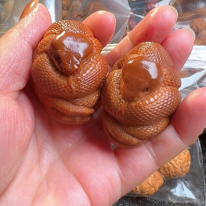 橄榄核吊坠橄榄蛇王一对