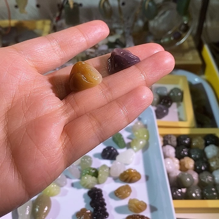 简***木和田玉未镶嵌手链