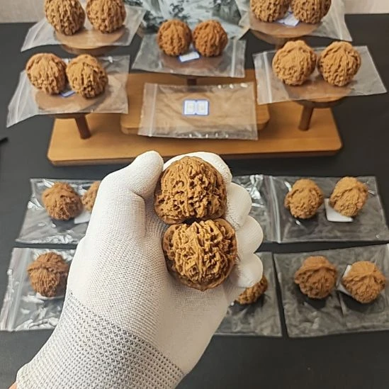 文玩核桃吊坠文玩核桃南疆石