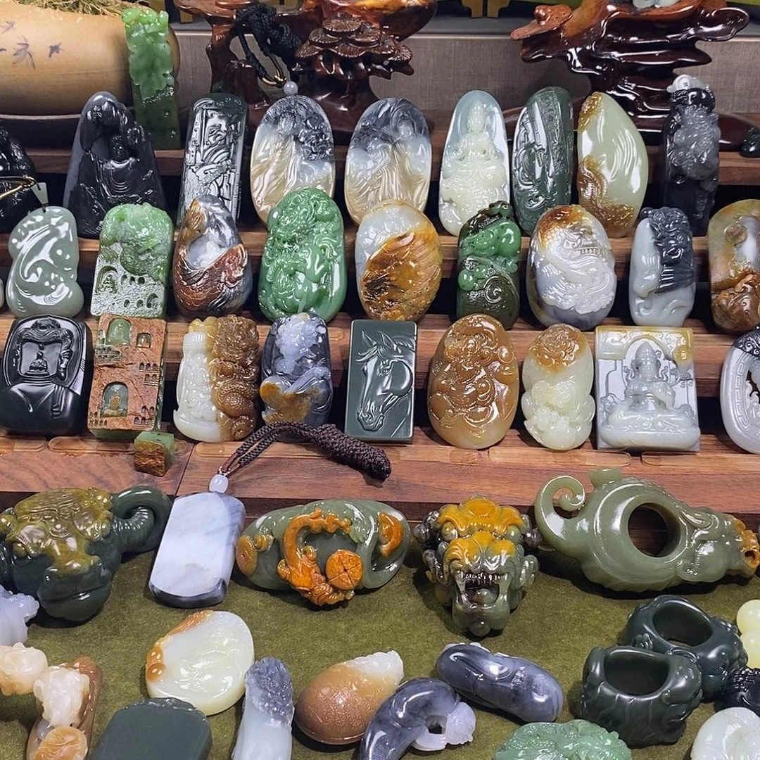 颈饰未镶嵌和田玉和田玉特色雕刻件