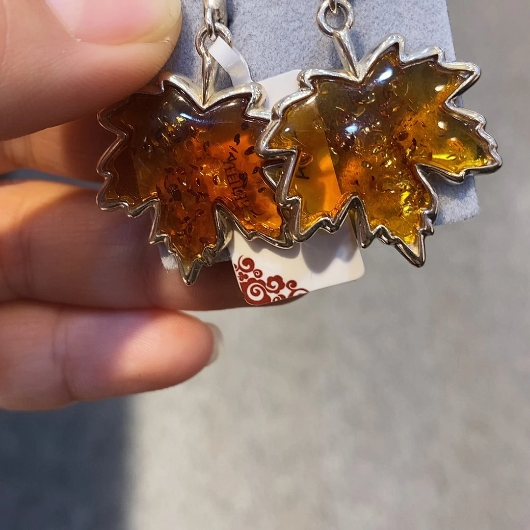 琥珀未镶嵌裸石耳坠