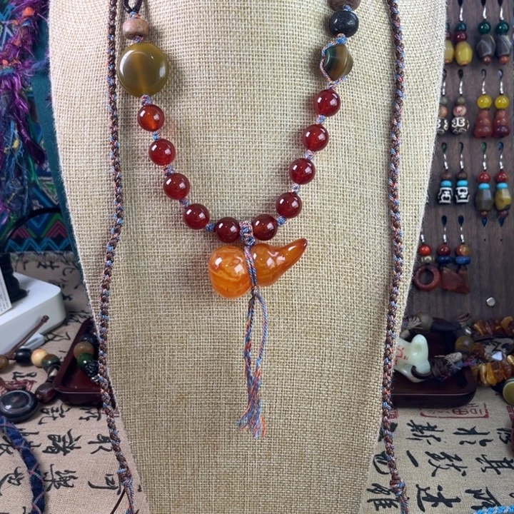 玛瑙/玉髓未镶嵌颈饰