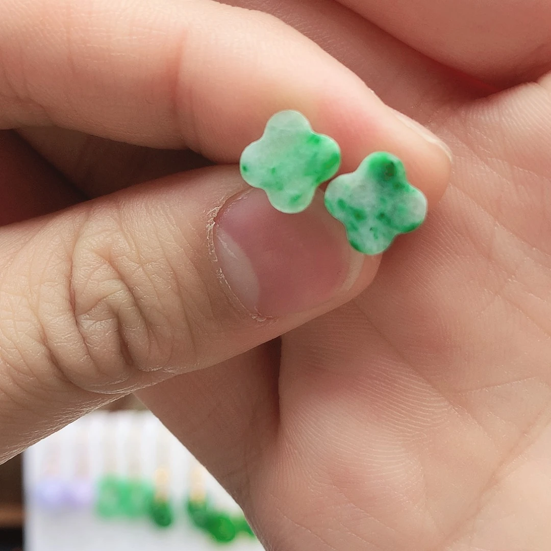 翡翠耳饰未镶嵌耳饰