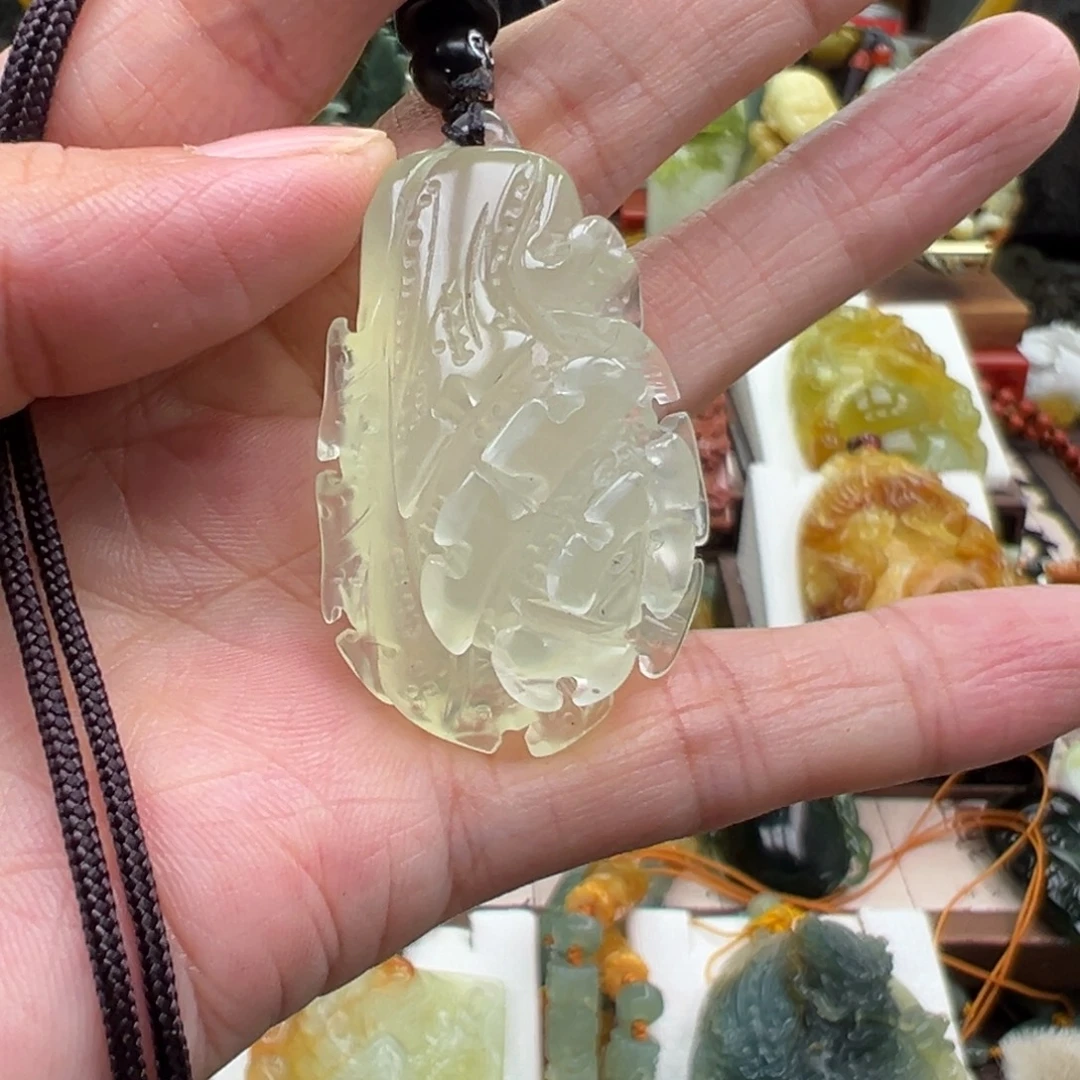 岫玉未镶嵌挂件挂件