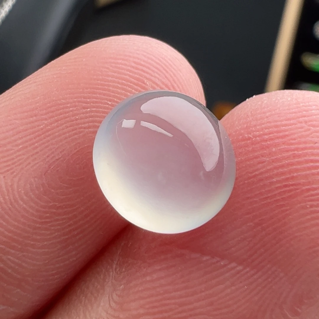 翡翠未镶嵌颈饰蛋面9.6