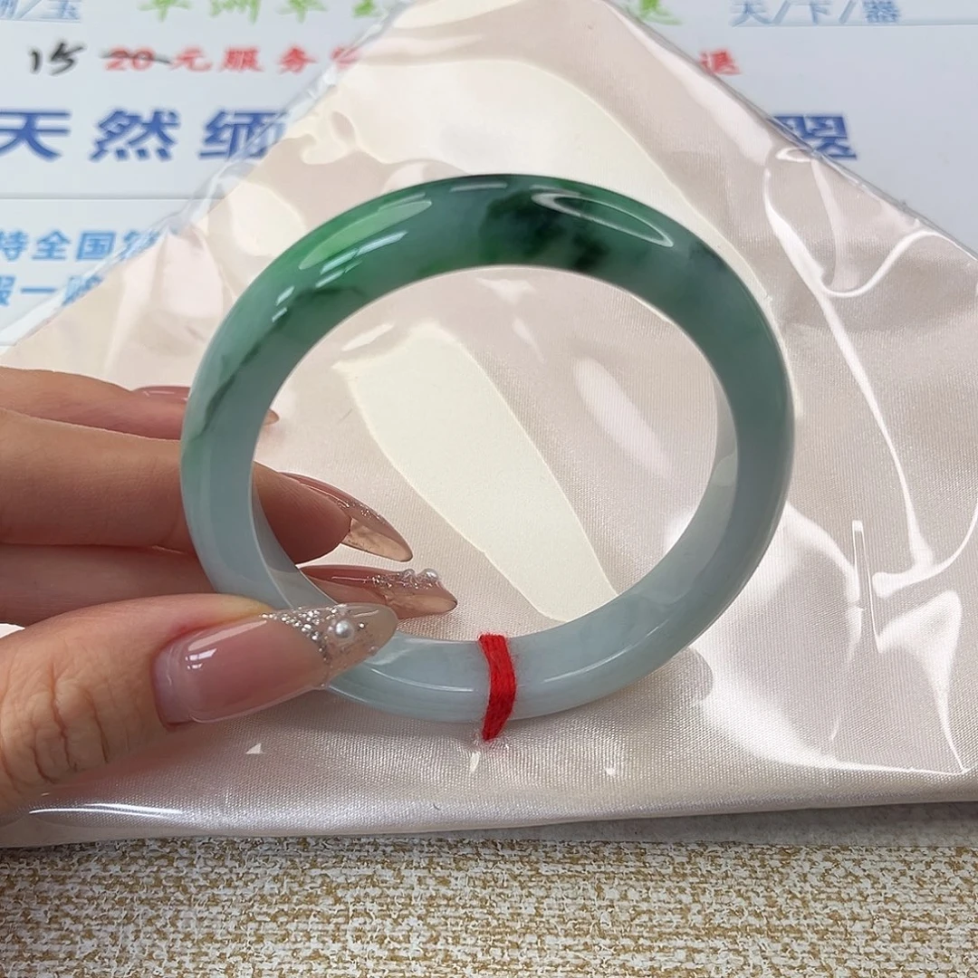 翡翠未镶嵌手镯手镯