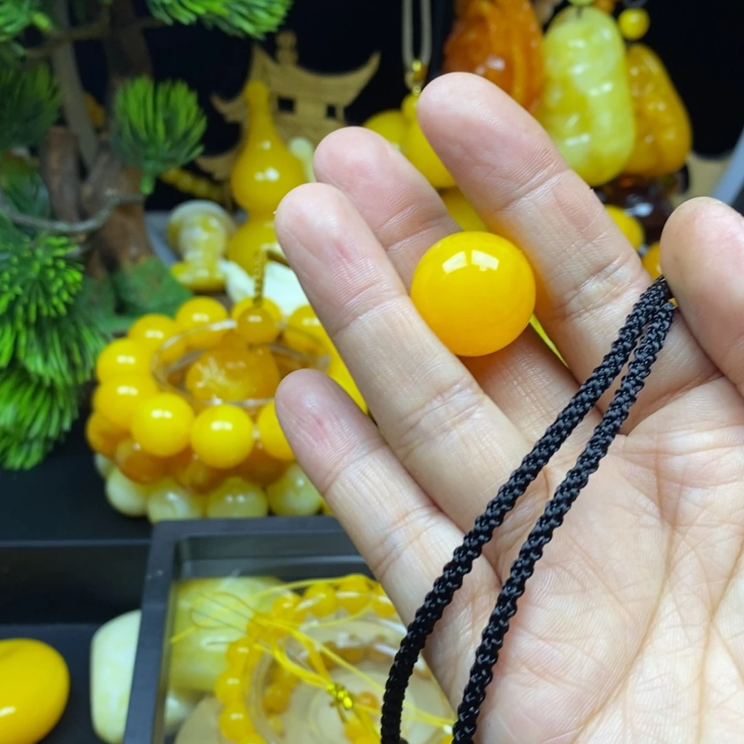 ****果无非金属鸡油黄20锁骨链