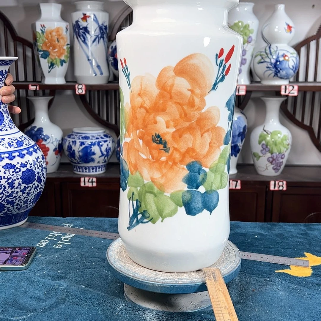 摆件景德镇陶瓷书黄牡