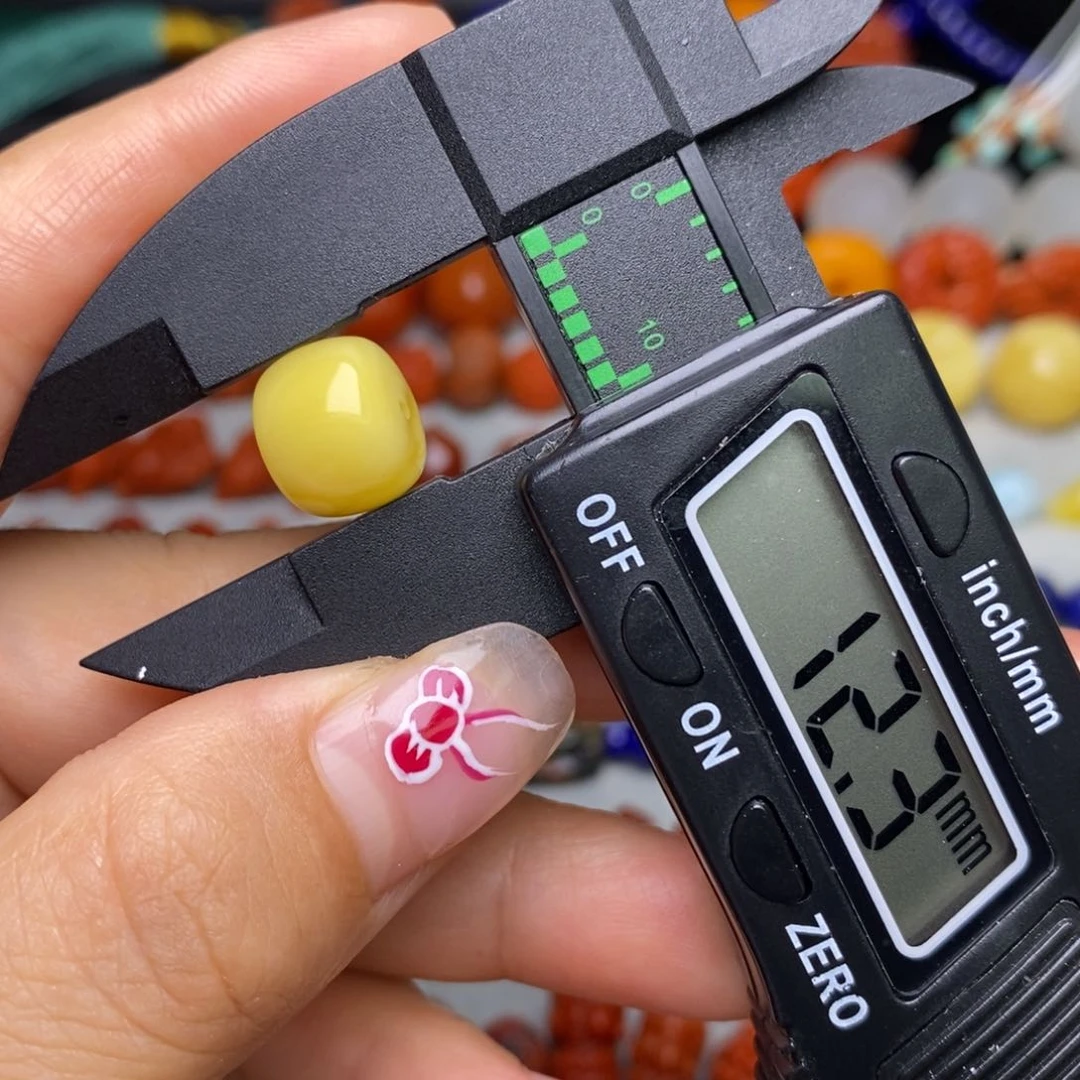 裸石琥珀未镶嵌老