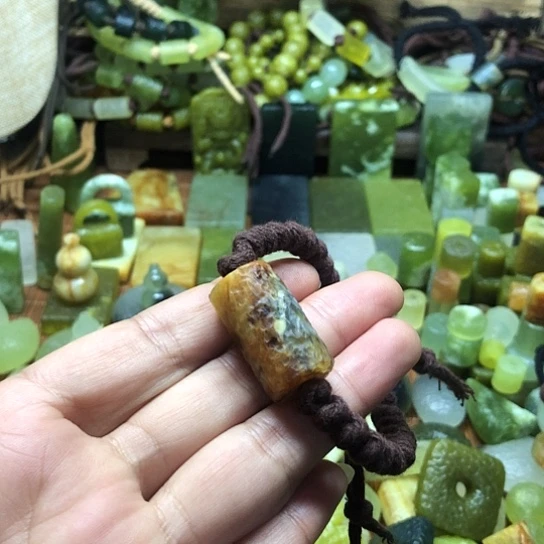 未镶嵌岫玉吊坠元*启