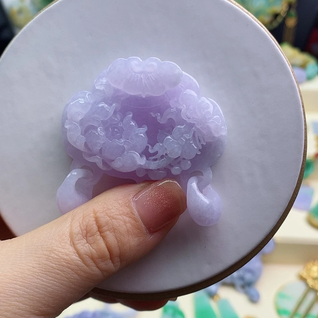 翡翠吊坠(赠链)未镶嵌紫翡雕刻蝶恋花吊坠锁牌