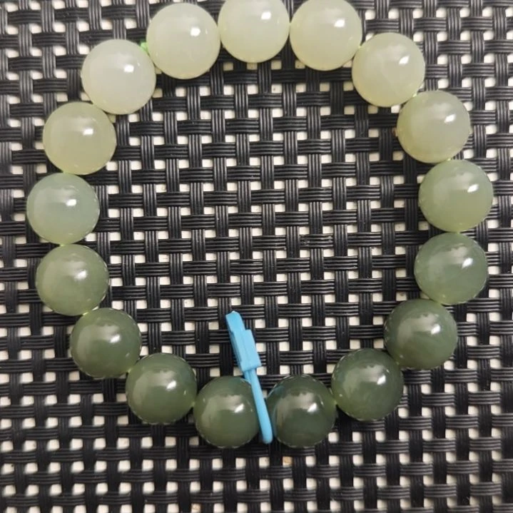 和田玉未镶嵌手串