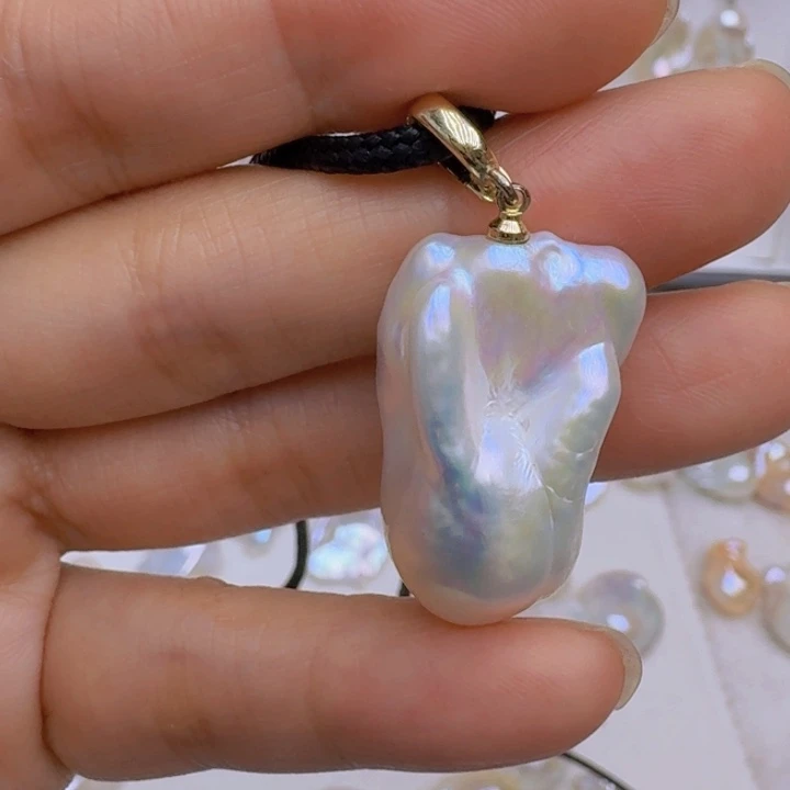 颈饰未镶嵌淡水珍珠