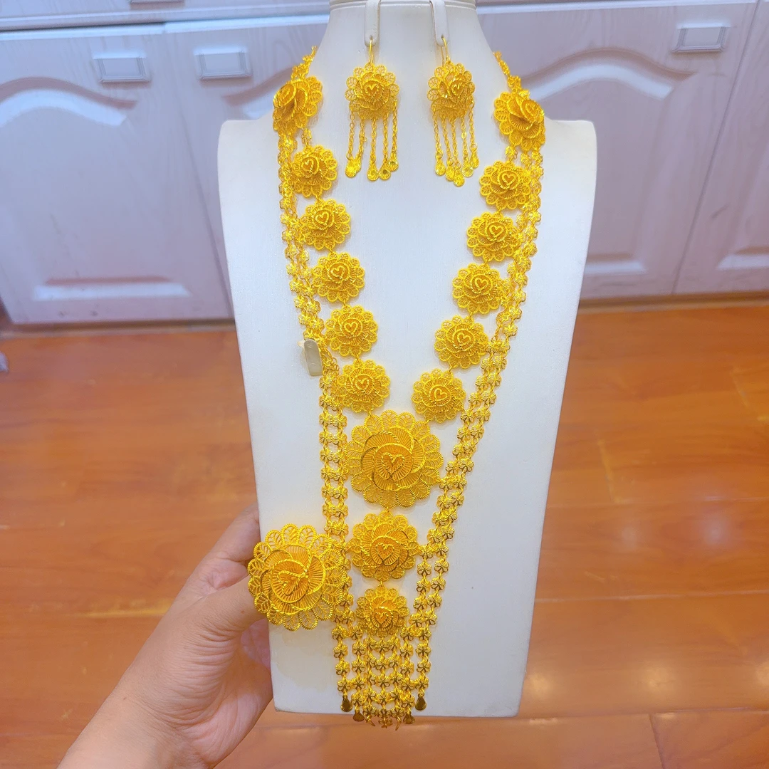 铜合金亚克力项链 新款时尚金子同款三件套altun pasun气质百搭